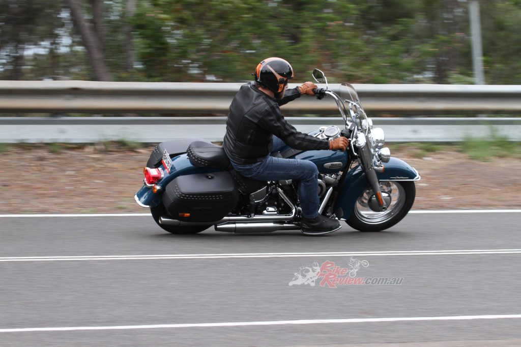 The rider triangle is extra comfortable on the Heritage Classic, with a 300km-plus range, it's all day riding at its best.