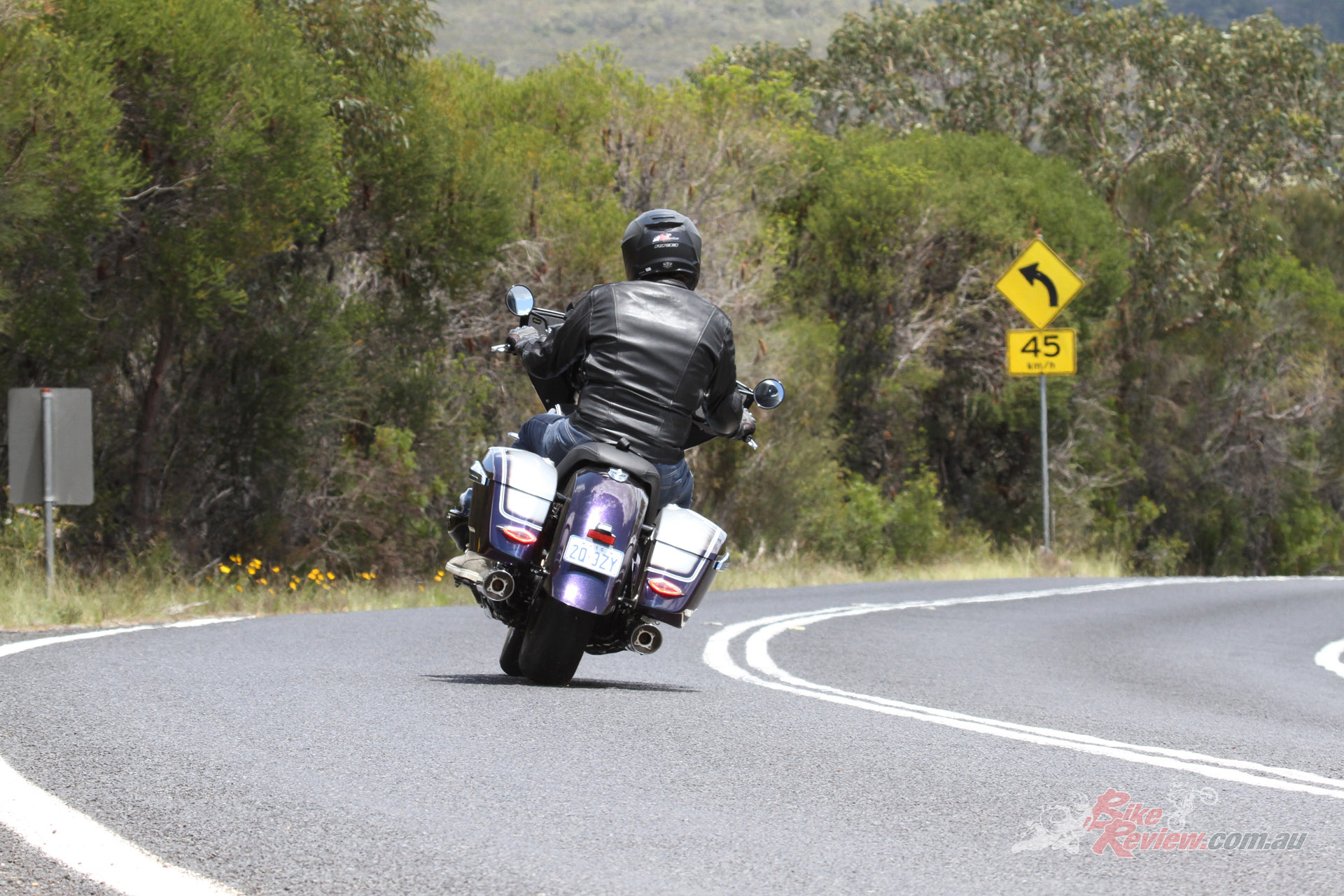 "Speaking of cruising, I got an average of 5.9L/100km from the bike, so it’s a bit thirsty for a bike but not for an 1800cc vehicle!"