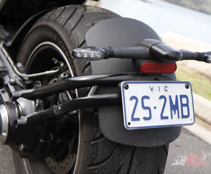 Single-sided cast aluminium swingarm.