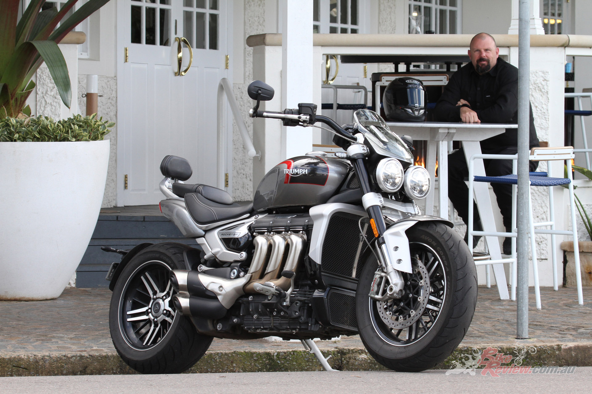 Ego massaging grunt is exactly what the 2022 Triumph Rocket 3 brings to the table, with the largest engine capacity ever seen on any production motorcycle.