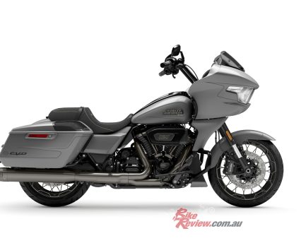 Road Glide Dark Platinum.