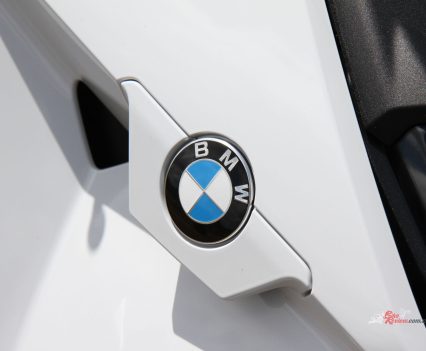 2022 BMW CE 04.