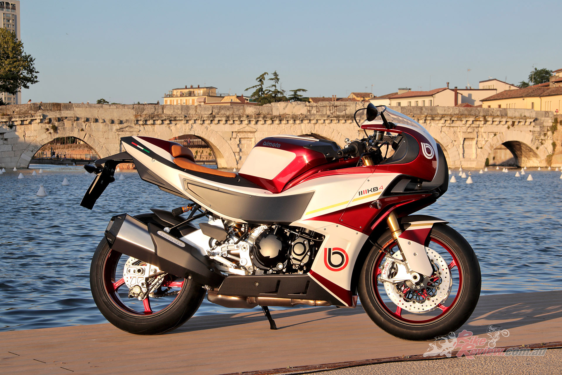 At 35kg lighter than the Ninja 1000SX, and with 600 SuperSport dimensions, the fourth KB series machine is something special indeed...